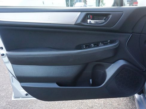 Used 2016 Subaru Legacy 2.5i Premium image 8