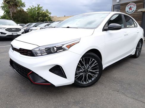 Used 2023 Kia Forte GT-Line FWD image 3