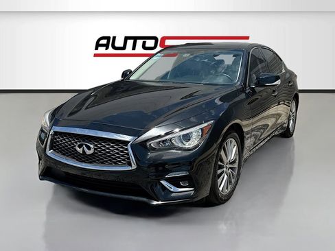 Used 2023 INFINITI Q50 Luxe w/ Cargo Package RWD image 3
