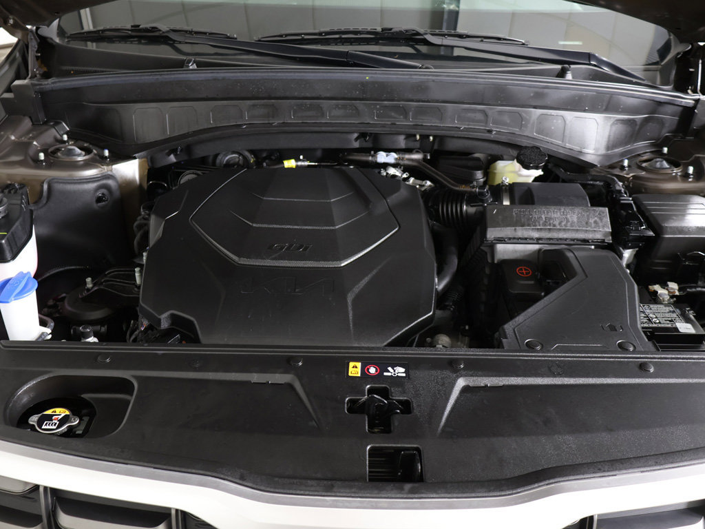 Certified 2025 Kia Telluride S FWD image 24