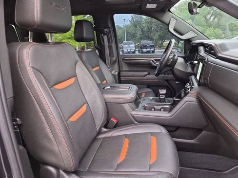 Used 2022 GMC Sierra 1500 AT4 w/ AT4 Premium Package AWD/4WD image 37