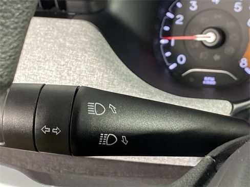 Used 2022 Jeep Compass Sport image 17