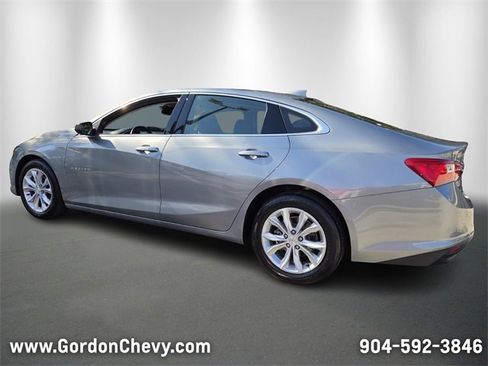 Used 2024 Chevrolet Malibu LT image 3