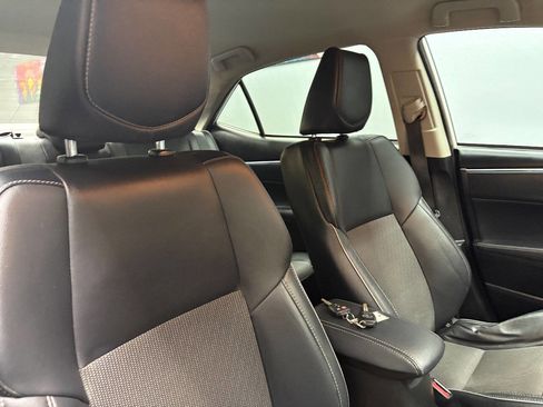 Used 2015 Toyota Corolla S Premium image 46