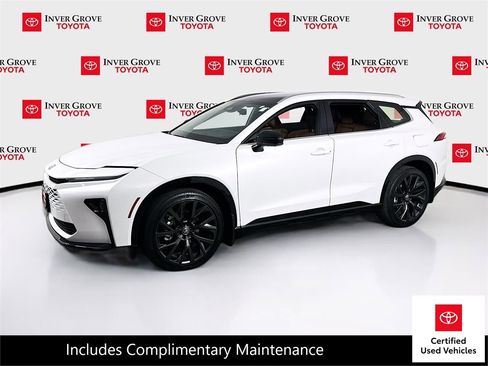 Certified 2025 Toyota Crown Signia w/ Advanced Technology Package AWD/4WD image 1
