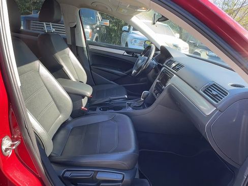 Used 2015 Volkswagen Passat 1.8T Limited Edition image 12