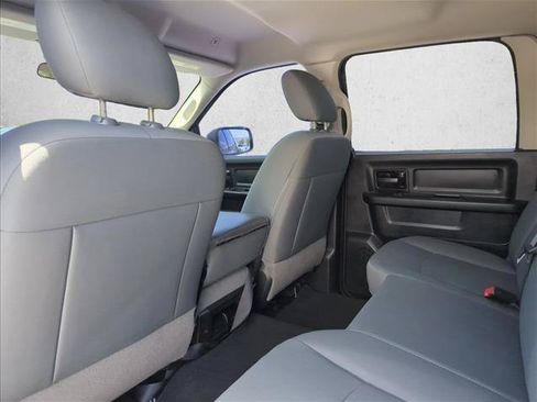 Used 2018 RAM 1500 Express w/ Express Value Package RWD image 18