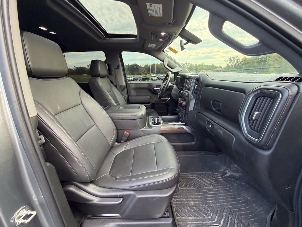 Used 2021 Chevrolet Silverado 1500 LT Trail Boss w/ Convenience Package II AWD/4WD image 13
