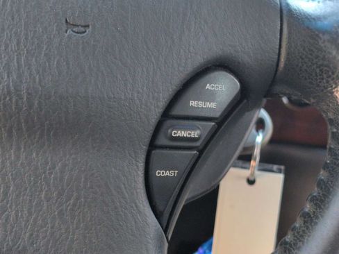 Used 2001 Chrysler 300M FWD image 25