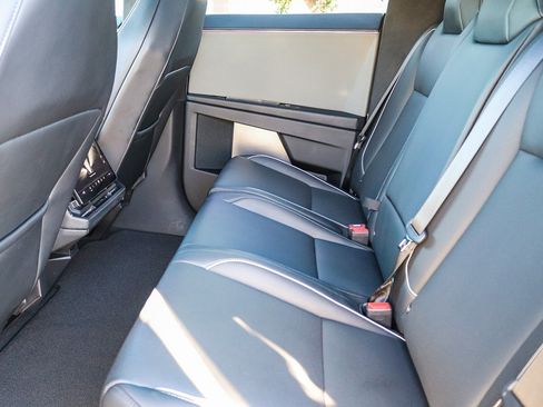 Used 2024 Tesla Cybertruck Cyberbeast AWD/4WD image 18