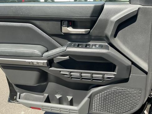 Certified 2024 Toyota Tacoma TRD Off-Road AWD/4WD image 28
