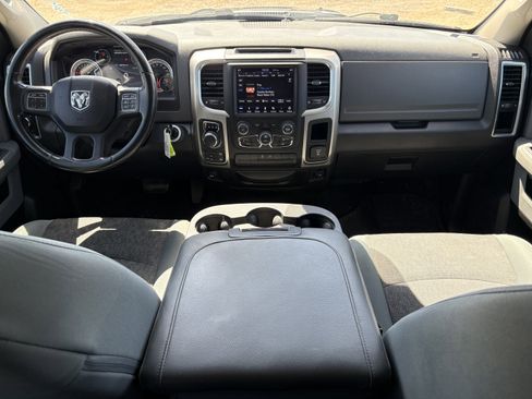 Used 2019 RAM 1500 Classic SLT w/ Luxury Group AWD/4WD image 22