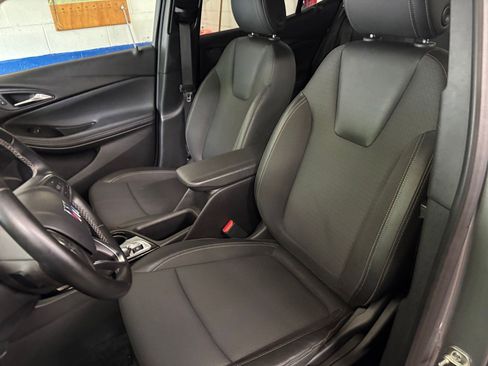 Used 2025 Buick Encore GX Preferred AWD/4WD image 31
