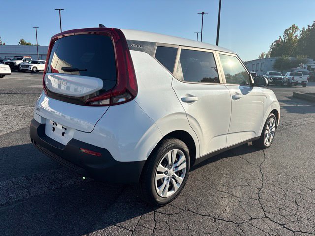 Used 2022 Kia Soul LX FWD image 4