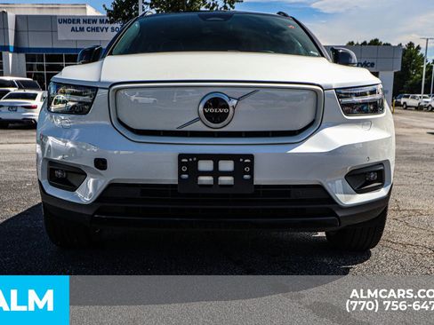 Used 2022 Volvo XC40 P8 Recharge Ultimate image 12