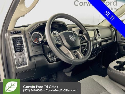 Used 2024 RAM 1500 Classic SLT AWD/4WD image 3