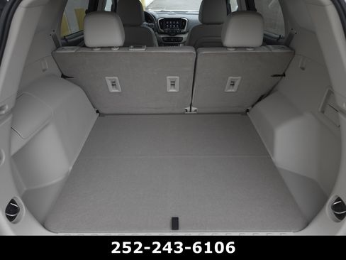 Used 2023 GMC Terrain Denali w/ Denali Premium Package image 33