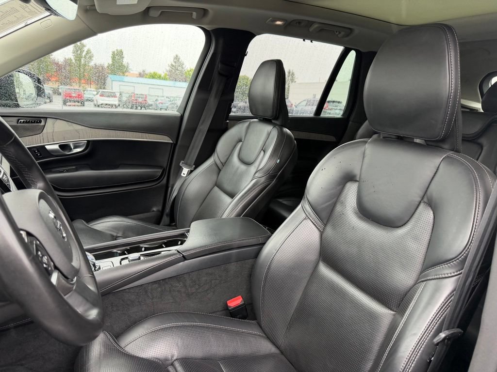 Used 2024 Volvo XC90 T8 Ultimate w/ Protection Package Premier AWD/4WD image 16