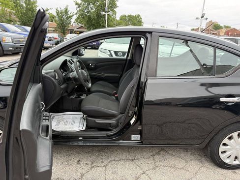 Used 2013 Nissan Versa SV w/ Convenience Pkg FWD image 10