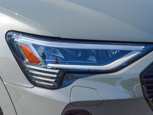 Used 2022 Audi e-tron Chronos w/ Chronos Package image 10