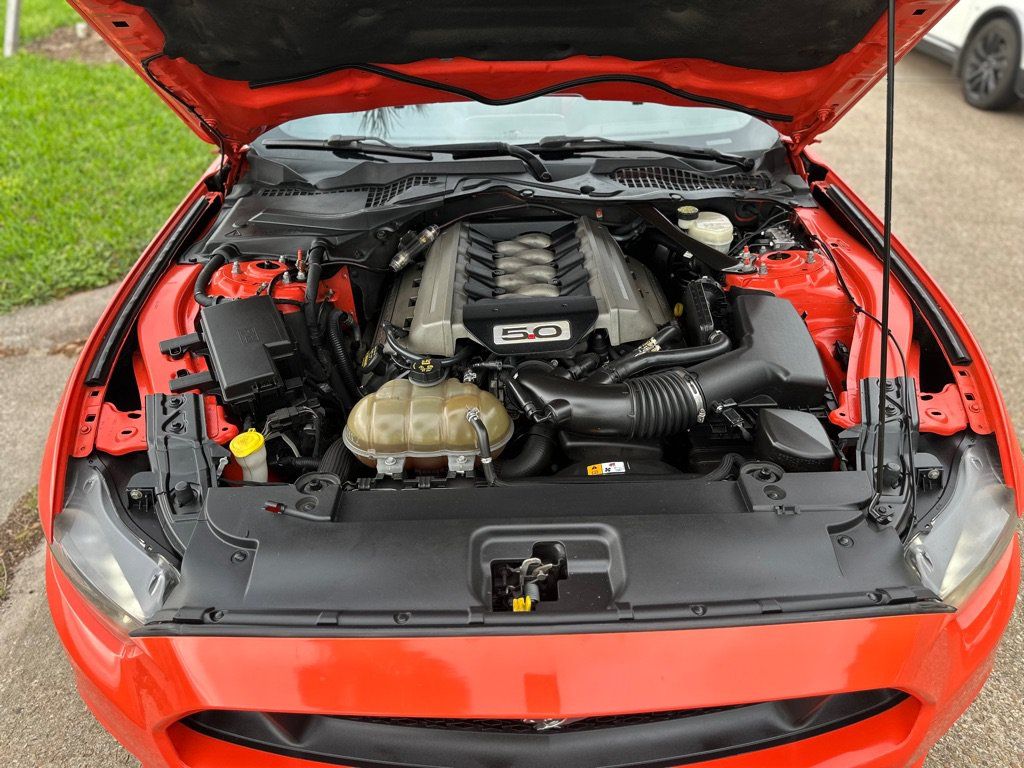 Used 2015 Ford Mustang GT Premium RWD image 16