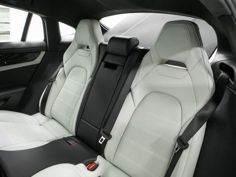 New 2026 Porsche Panamera GTS AWD/4WD image 37