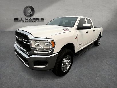 Used 2022 RAM 2500 Tradesman w/ Chrome Appearance Group