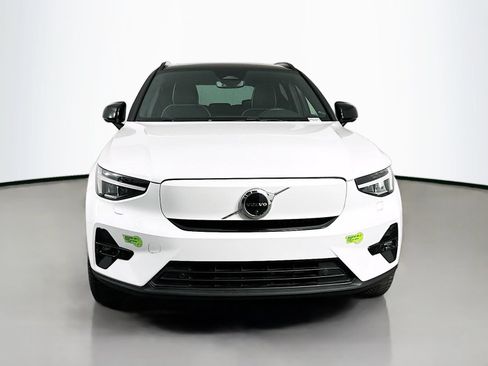 Used 2023 Volvo XC40 Recharge Ultimate w/ Protection Package Premier AWD/4WD image 2