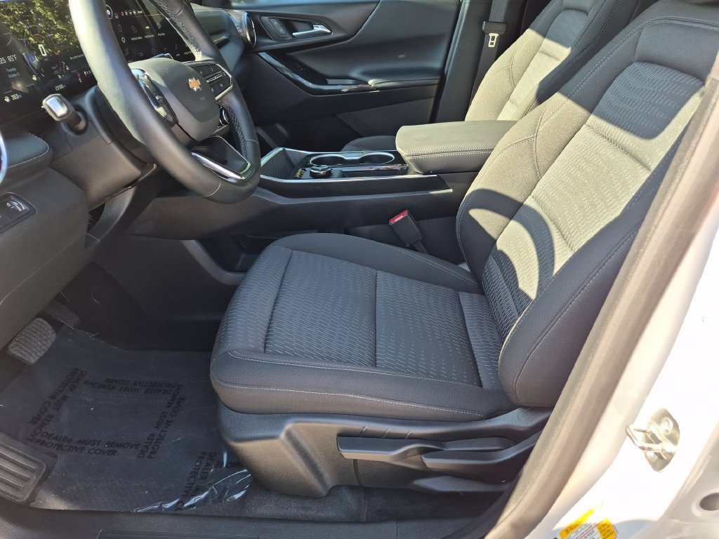 Used 2026 Chevrolet Equinox LT FWD image 21