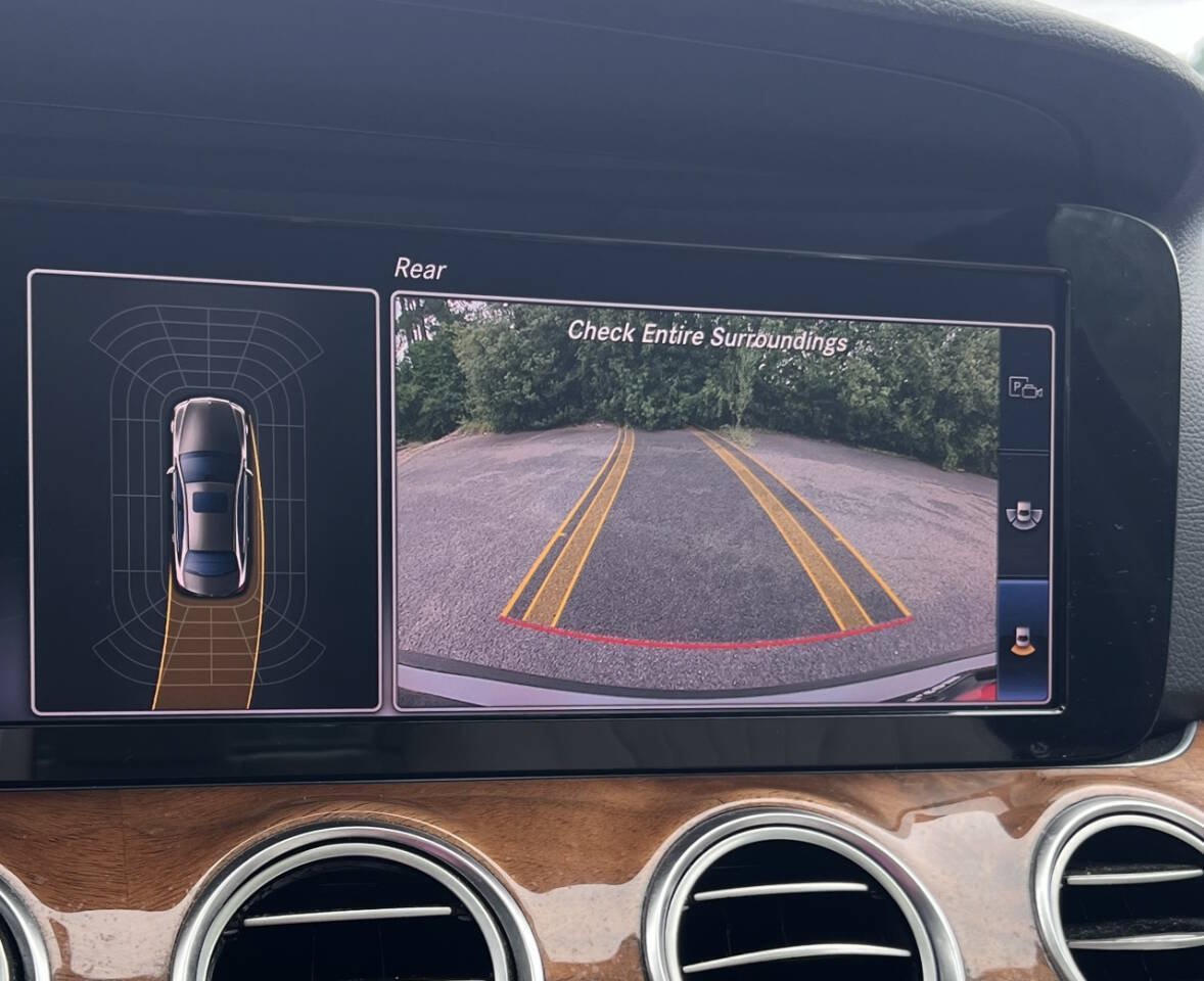 Used 2018 Mercedes-Benz E 300 image 27