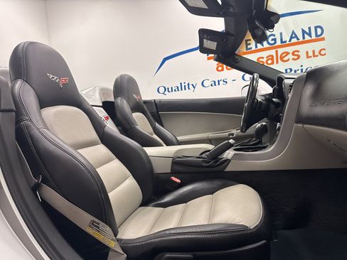 Used 2007 Chevrolet Corvette Convertible w/ Preferred Equipment Group RWD image 18