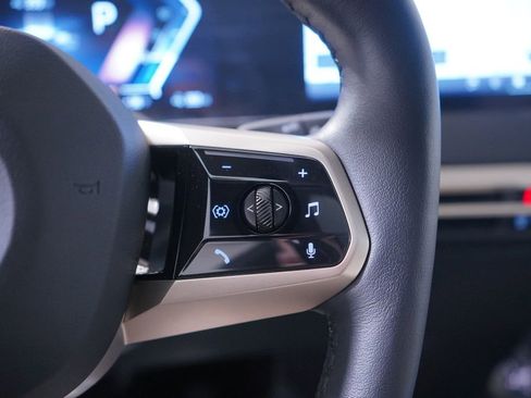 Used 2026 BMW iX xDrive60 image 19