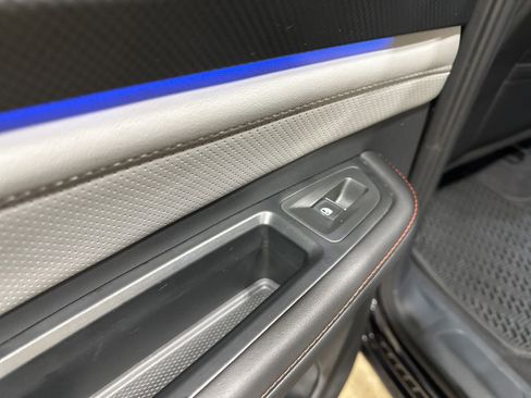 Certified 2025 Volkswagen Atlas Peak Edition SE image 29