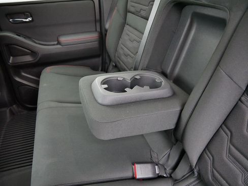 Used 2024 Nissan Frontier PRO-4X w/ Technology Package image 13