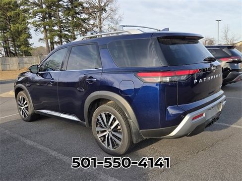 Used 2023 Nissan Pathfinder Platinum image 3