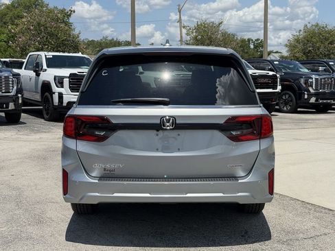 Used 2026 Honda Odyssey Touring image 6