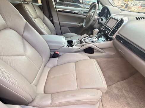 Used 2011 Porsche Cayenne S AWD/4WD image 79