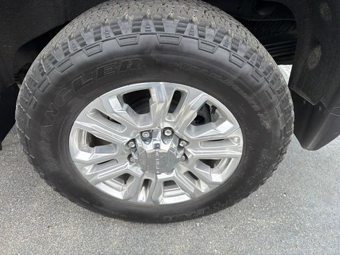 Used 2021 GMC Sierra 2500 Denali w/ Denali Ultimate Package AWD/4WD image 12