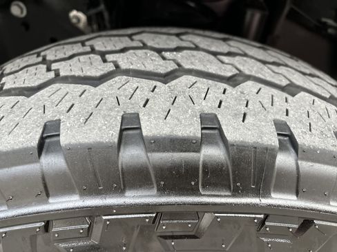 Used 2024 Ford F350 Lariat w/ Camper Package image 11