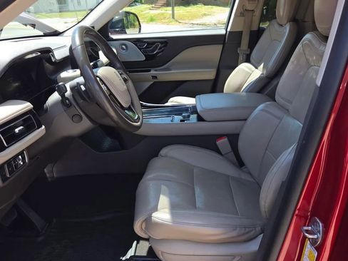 Used 2020 Lincoln Aviator Reserve w/ Equipment Group 202A AWD/4WD image 9