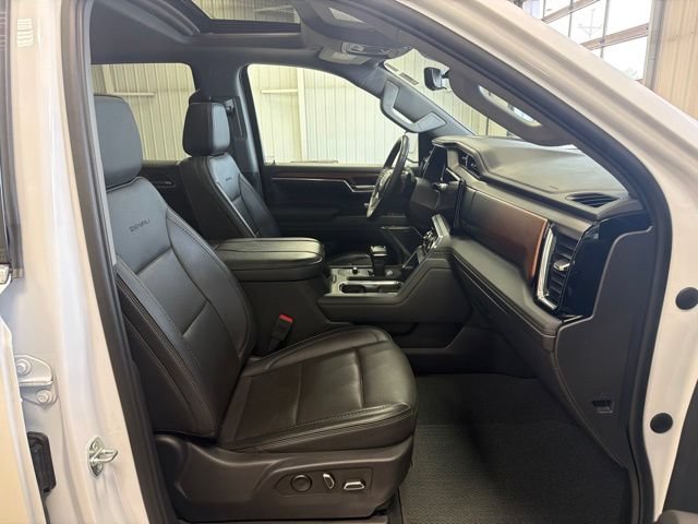 Used 2023 GMC Sierra 1500 Denali w/ Technology Package AWD/4WD image 28
