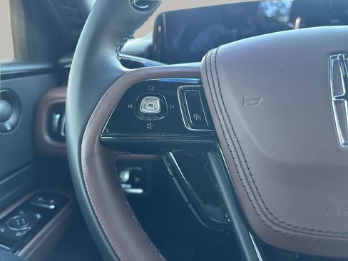 Used 2025 Lincoln Aviator Reserve w/ Jet Appearance Package image 30