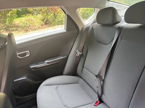 Used 2026 Kia K4 FWD image 35