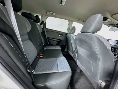 Used 2023 Nissan Rogue SV AWD/4WD image 28
