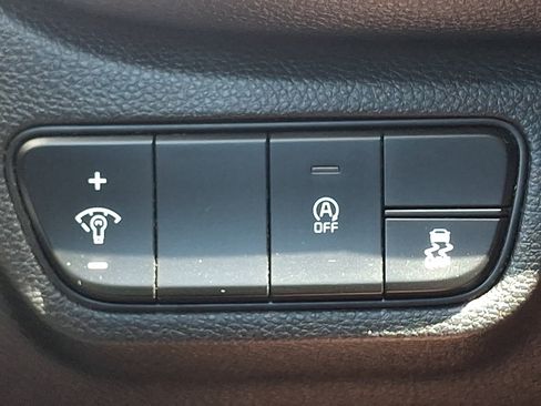 Used 2024 Kia Seltos EX AWD/4WD image 23