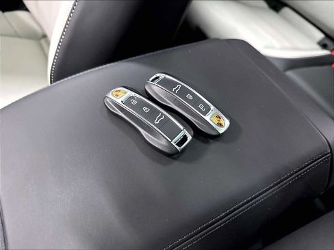 New 2026 Porsche Cayenne AWD/4WD image 37