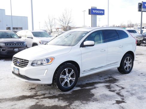 Used 2015 Volvo XC60 T6 Premier Plus image 3