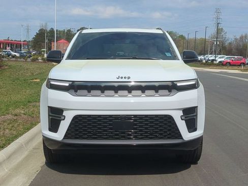 New 2026 Jeep Grand Wagoneer Limited AWD/4WD image 16