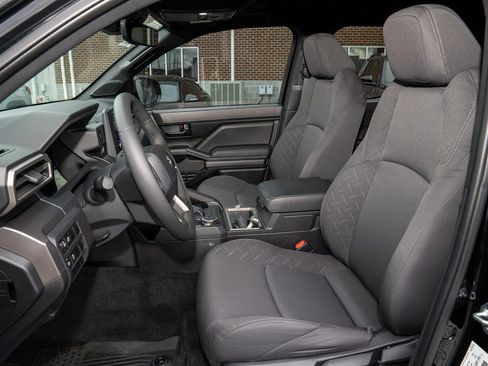 Certified 2024 Toyota Tacoma SR5 image 10