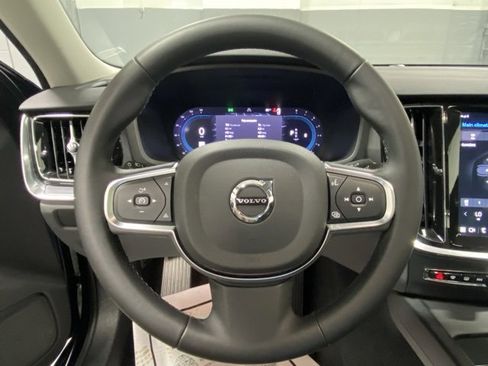 Certified 2025 Volvo S60 B5 Core image 15